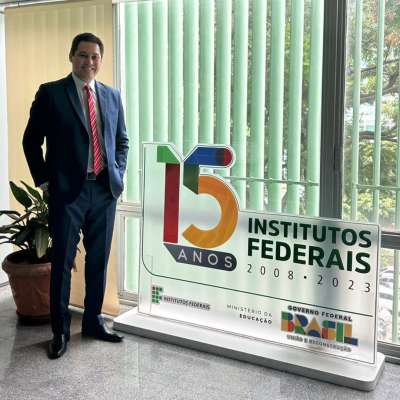 Projetos com Ministérios e instituições federais